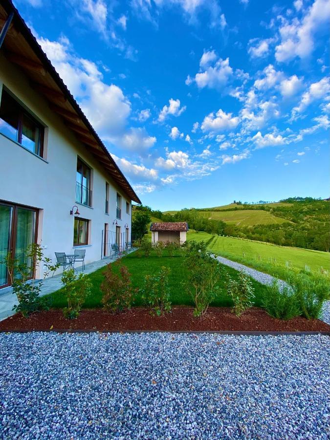 Le Cornici - Cascina Di Charme Hotel Diano d'Alba Exterior photo